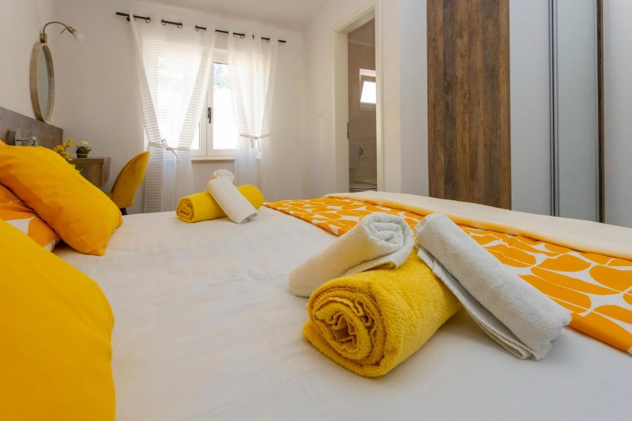 Koko Apartment Makarska Bagian luar foto